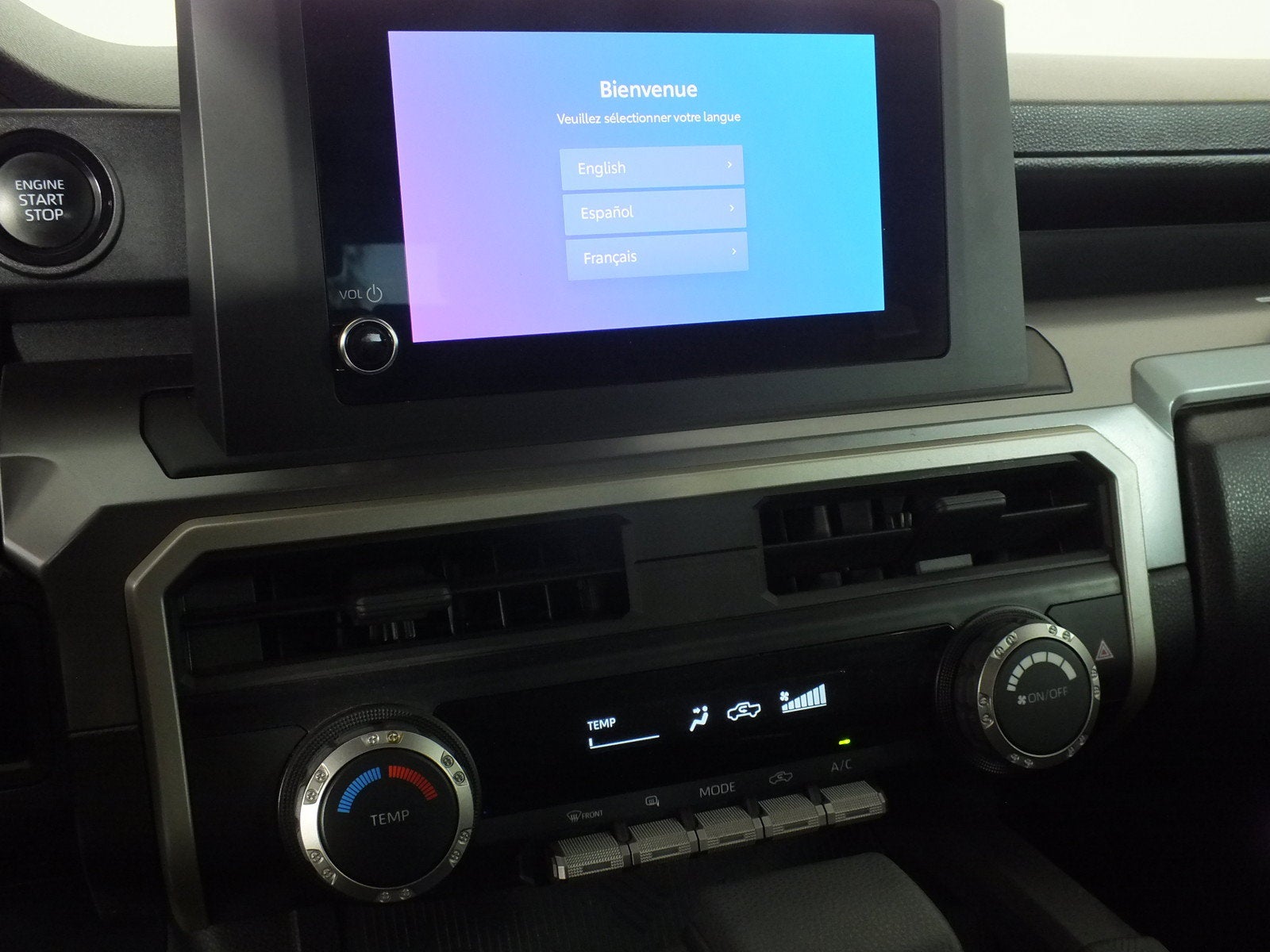 2024 Toyota Tacoma SR5 4WD *1-OWNER*