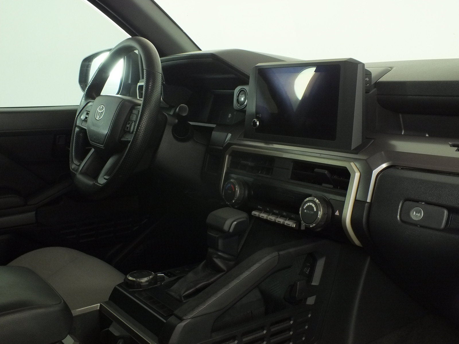 2024 Toyota Tacoma SR5 4WD *1-OWNER*
