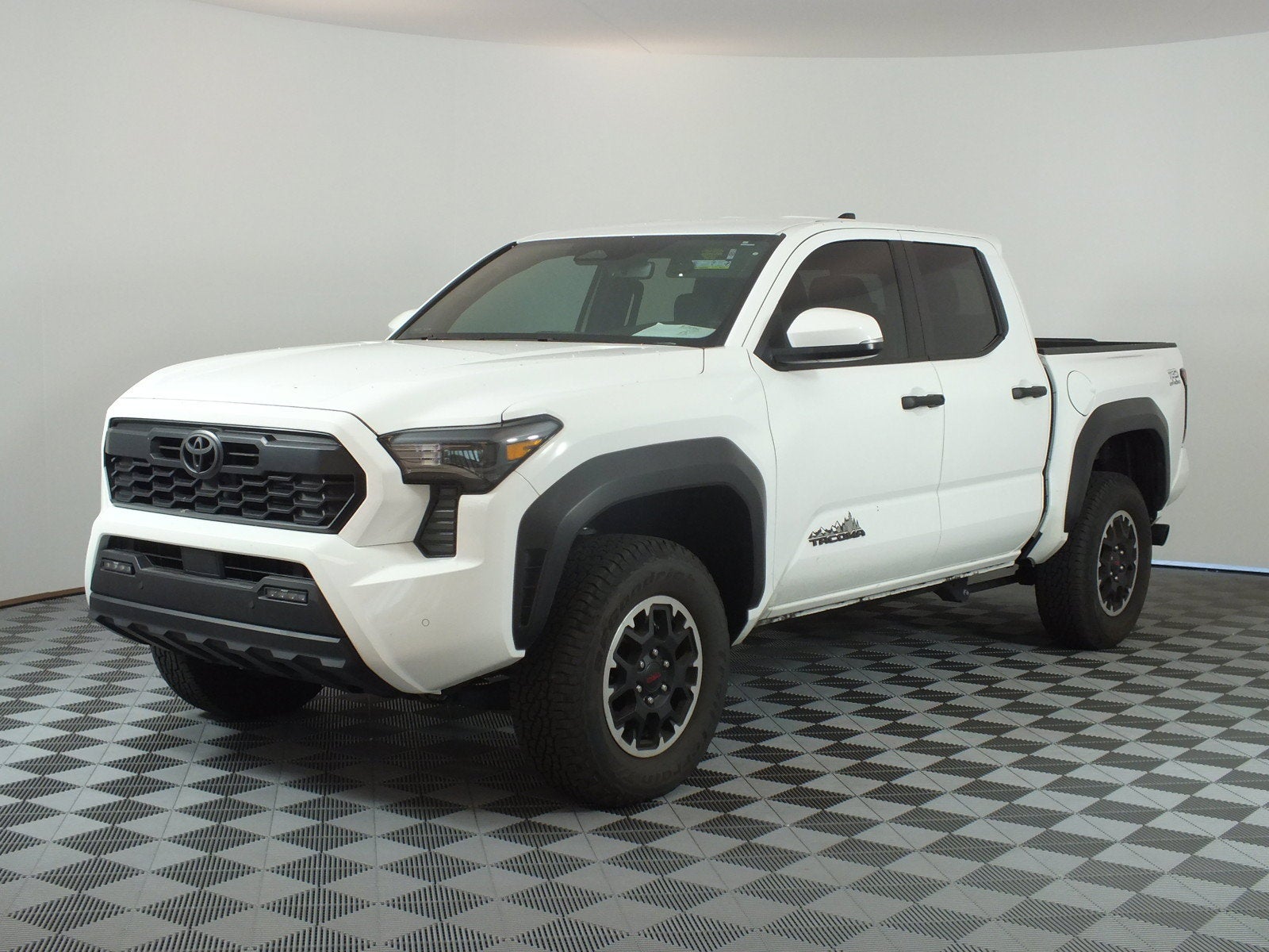2025 Toyota Tacoma TRD Off Road 4WD *1-OWNER*