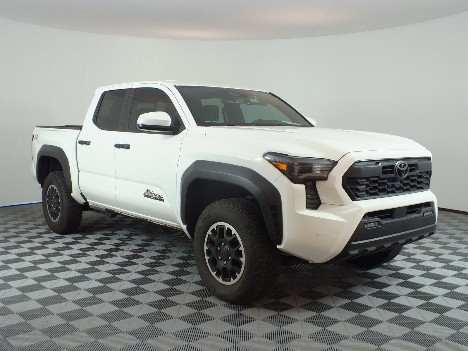 2025 Toyota Tacoma TRD Off Road 4WD *1-OWNER*