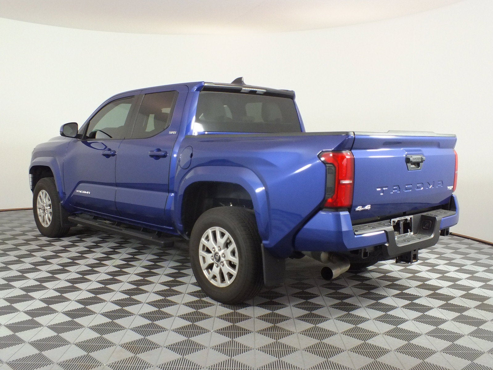 2025 Toyota Tacoma SR5 4WD *1-OWNER*