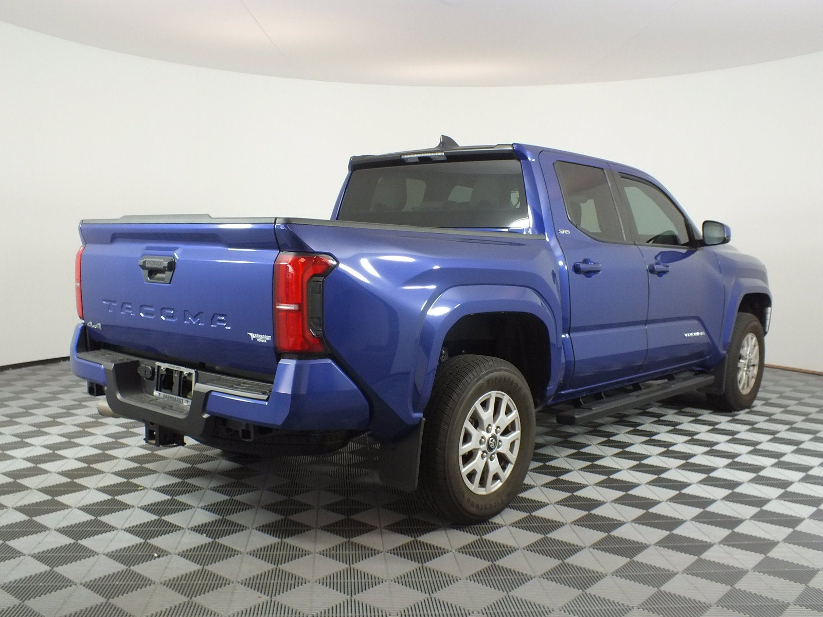 2025 Toyota Tacoma SR5 4WD *1-OWNER*