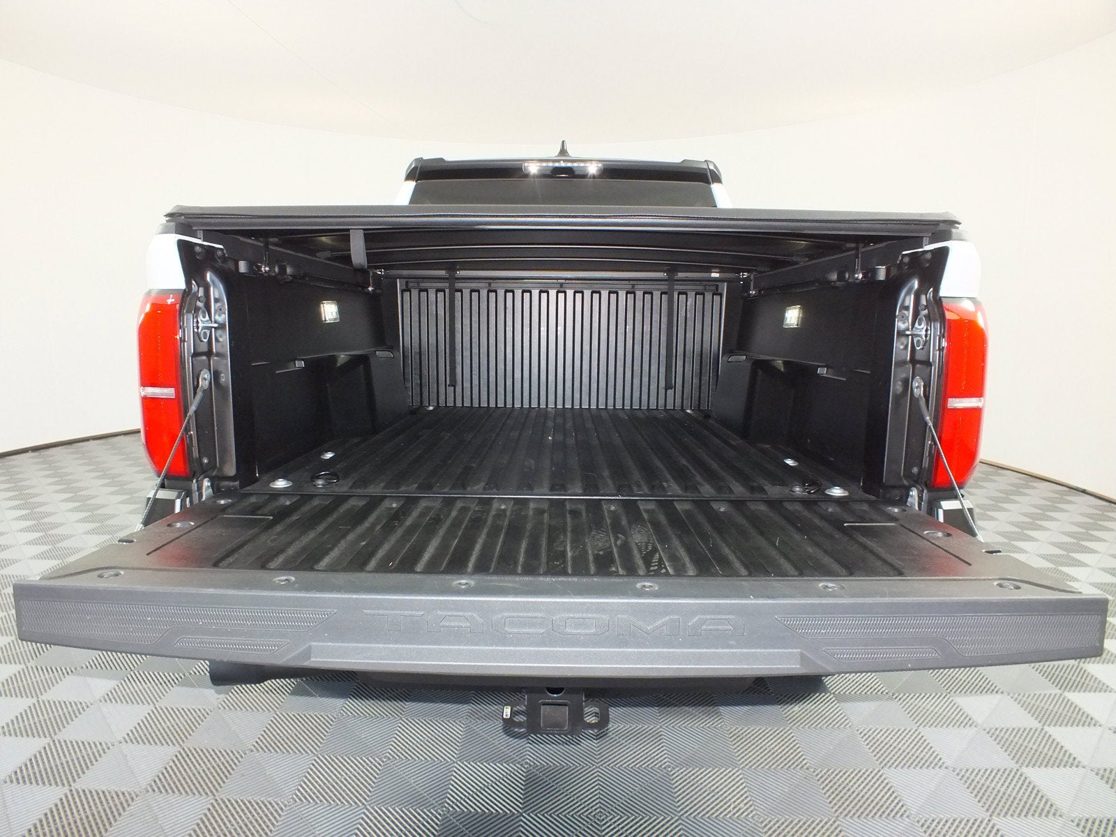 2026 Toyota Tacoma TRD Off Road 4WD *1-OWNER*