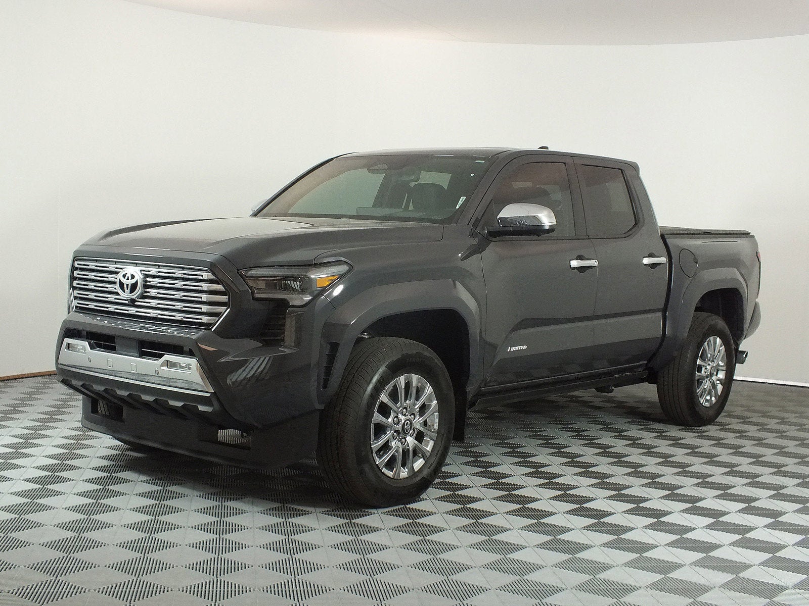 2026 Toyota Tacoma Limited 4WD *1-OWNER! UNDER 5K MILES!*