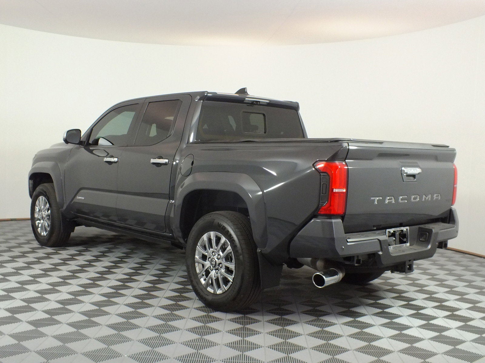 2026 Toyota Tacoma Limited 4WD *1-OWNER! UNDER 5K MILES!*