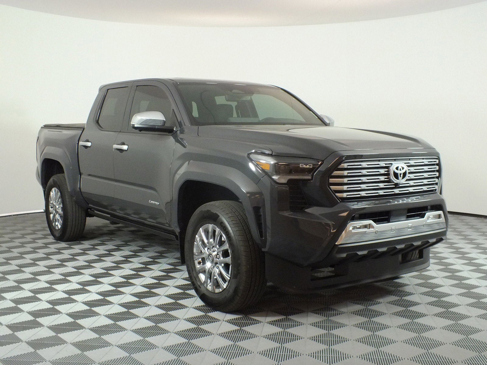 2026 Toyota Tacoma Limited 4WD *1-OWNER! UNDER 5K MILES!*