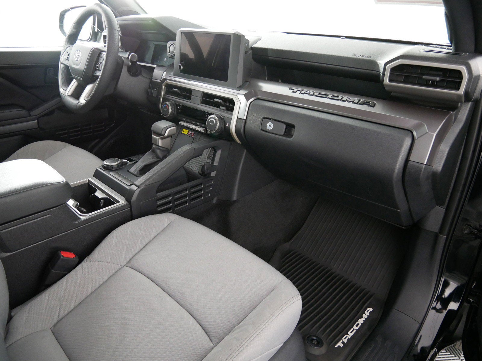 2025 Toyota Tacoma SR5 4WD *1-OWNER*