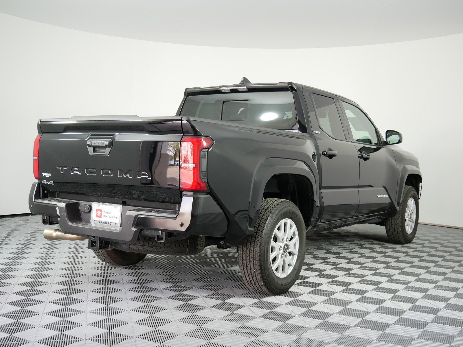 2025 Toyota Tacoma SR5 4WD *1-OWNER*