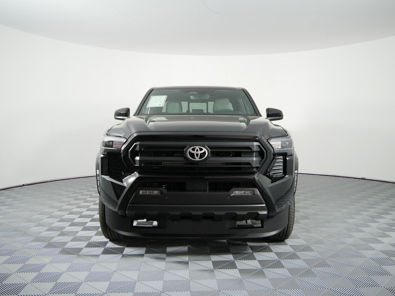 2025 Toyota Tacoma SR5 4WD *1-OWNER*