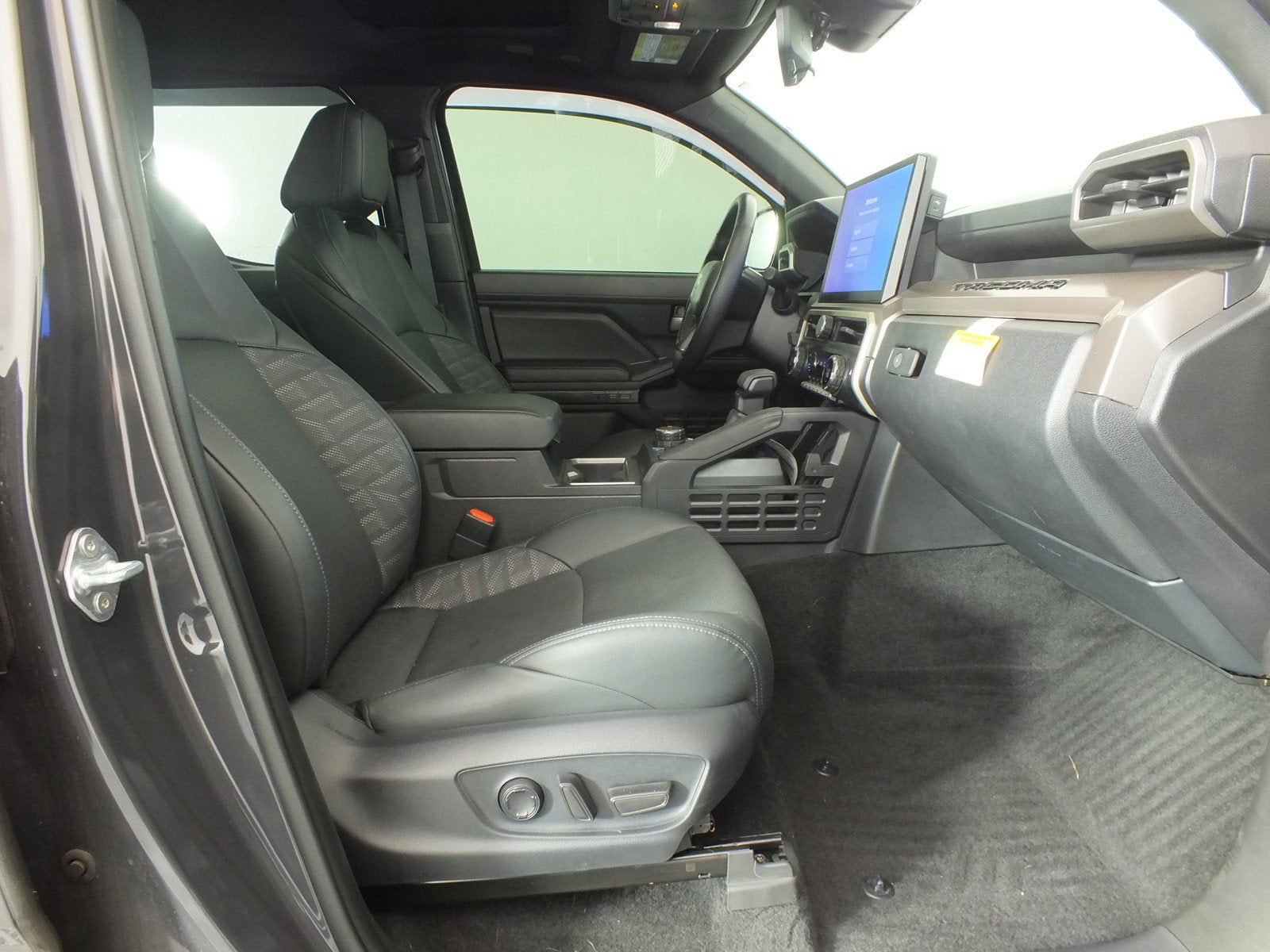 2024 Toyota Tacoma TRD Off Road 4WD *1-OWNER*