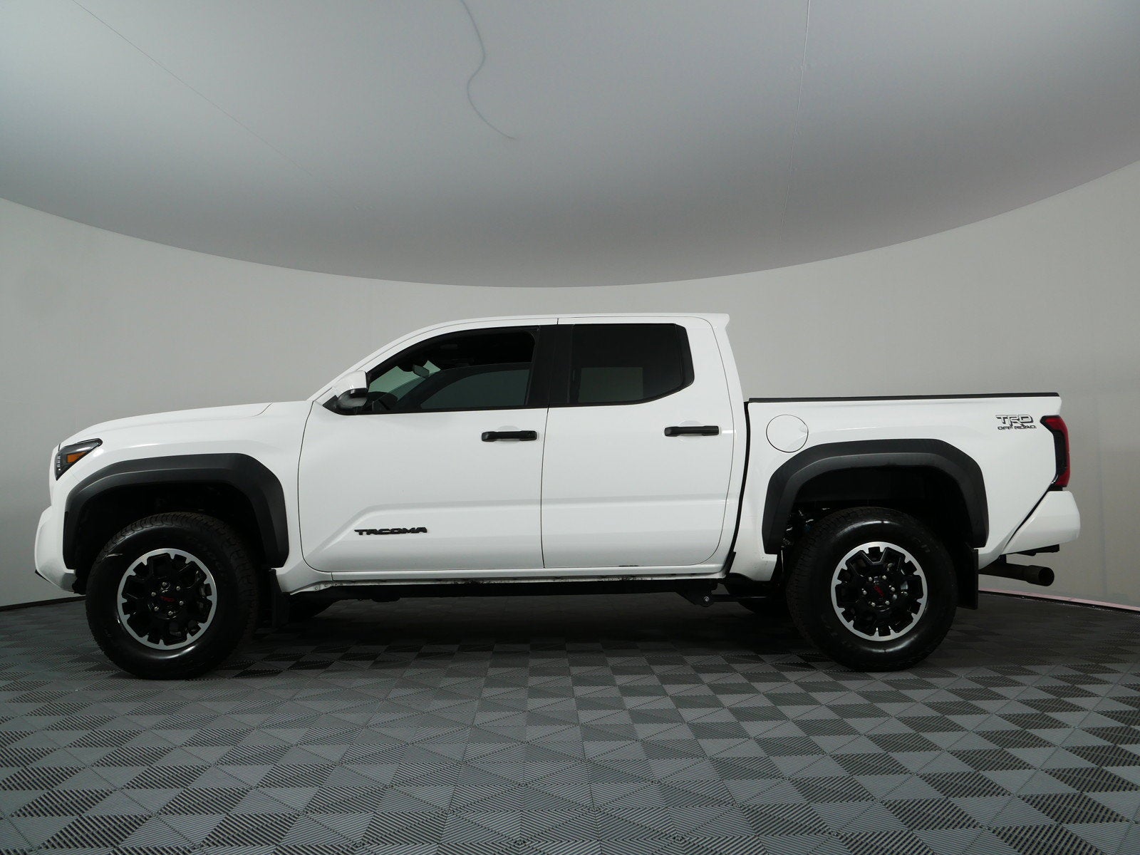 2024 Toyota Tacoma TRD Off Road 4WD *1-OWNER*