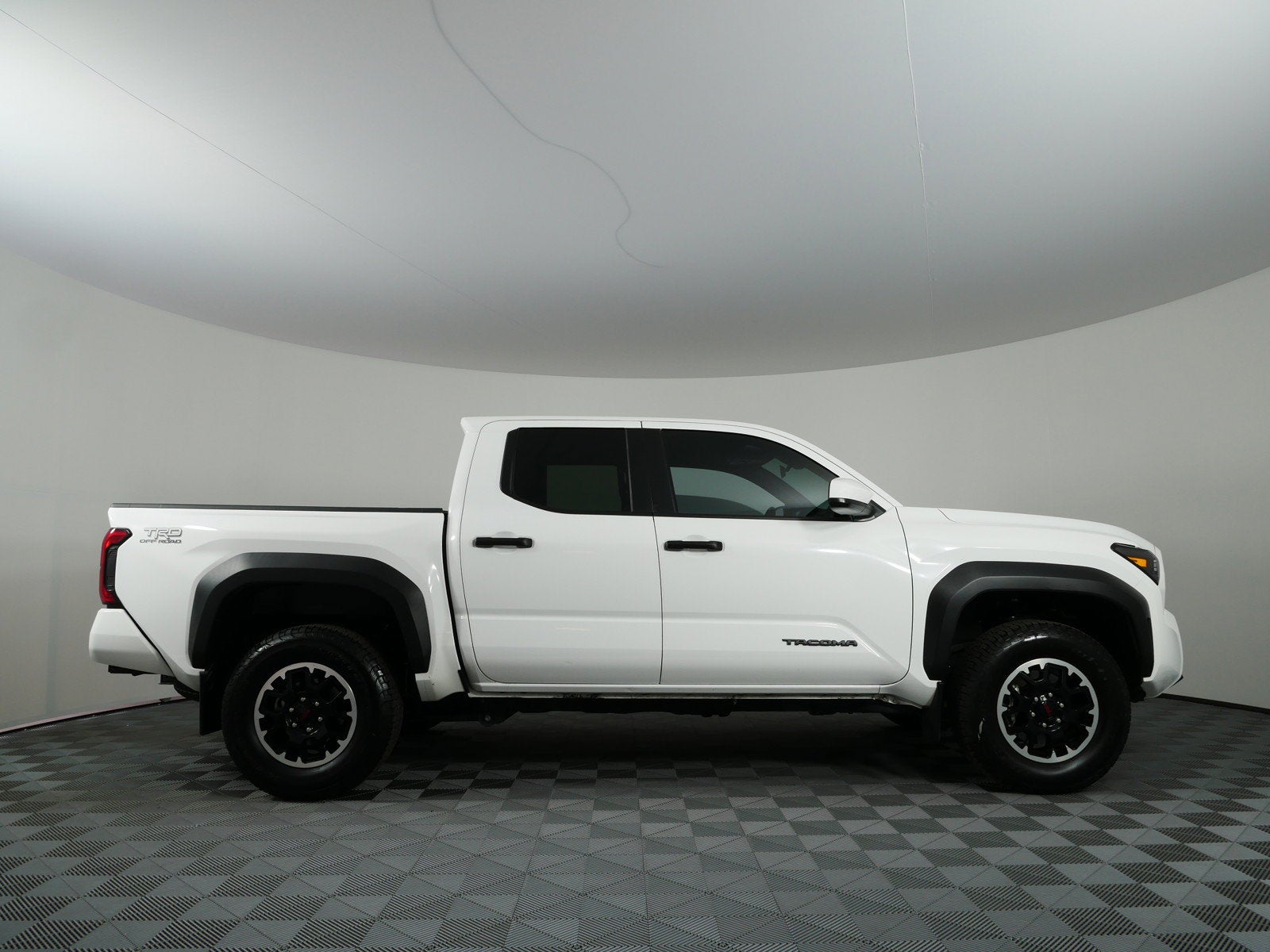 2024 Toyota Tacoma TRD Off Road 4WD *1-OWNER*