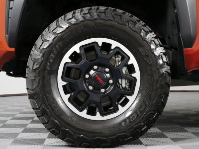 2025 Toyota Tacoma TRD Off Road 4WD *1-OWNER*