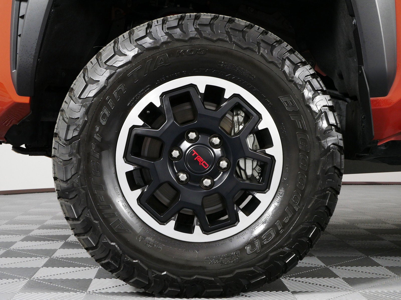 2025 Toyota Tacoma TRD Off Road 4WD *1-OWNER*