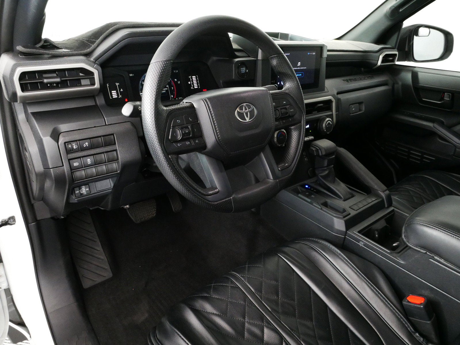 2024 Toyota Tacoma SR *1-OWNER*