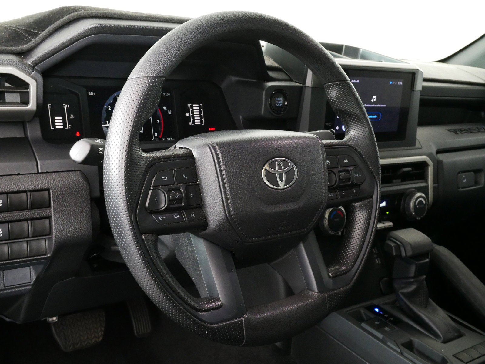 2024 Toyota Tacoma SR *1-OWNER*
