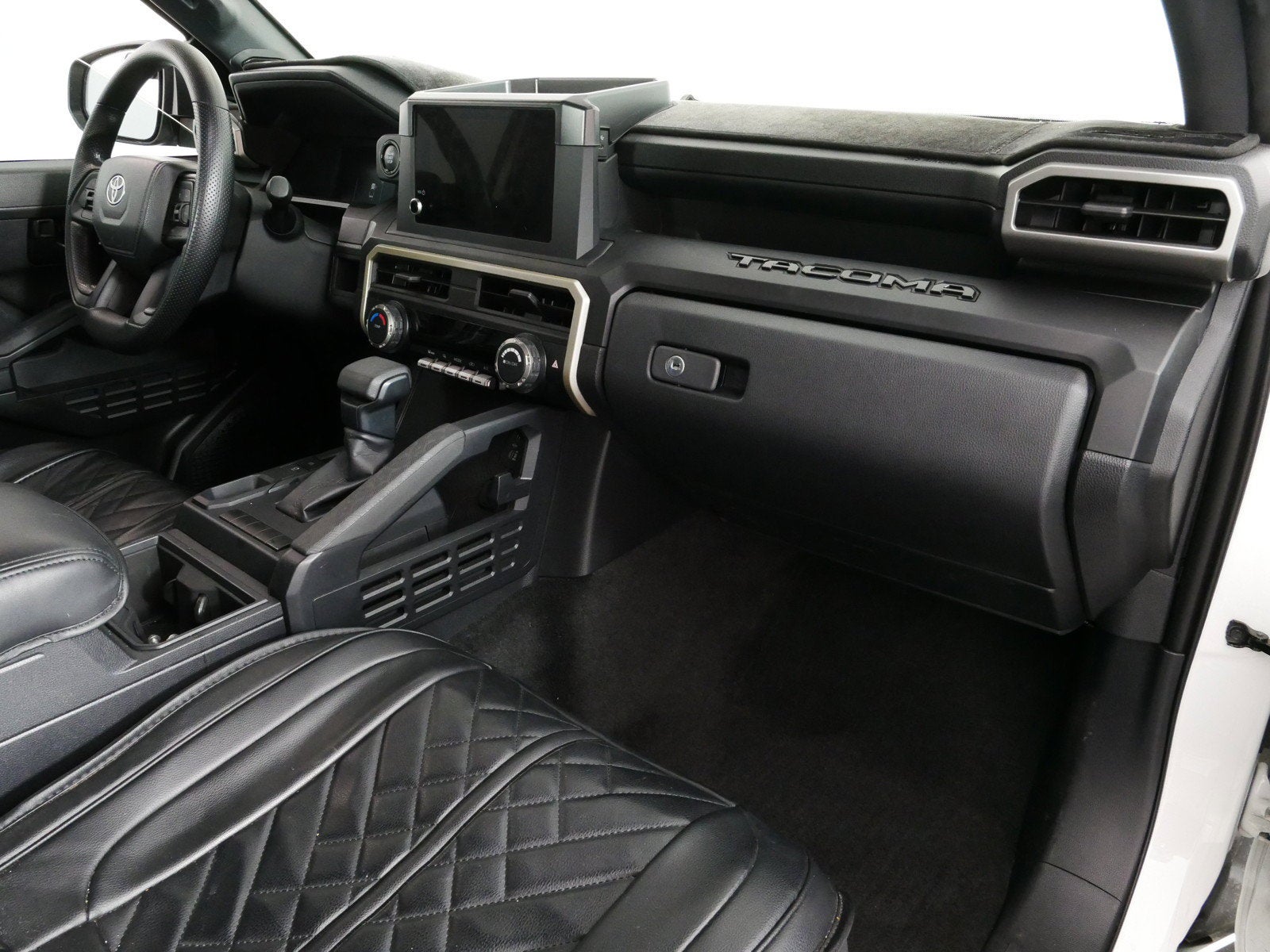 2024 Toyota Tacoma SR *1-OWNER*