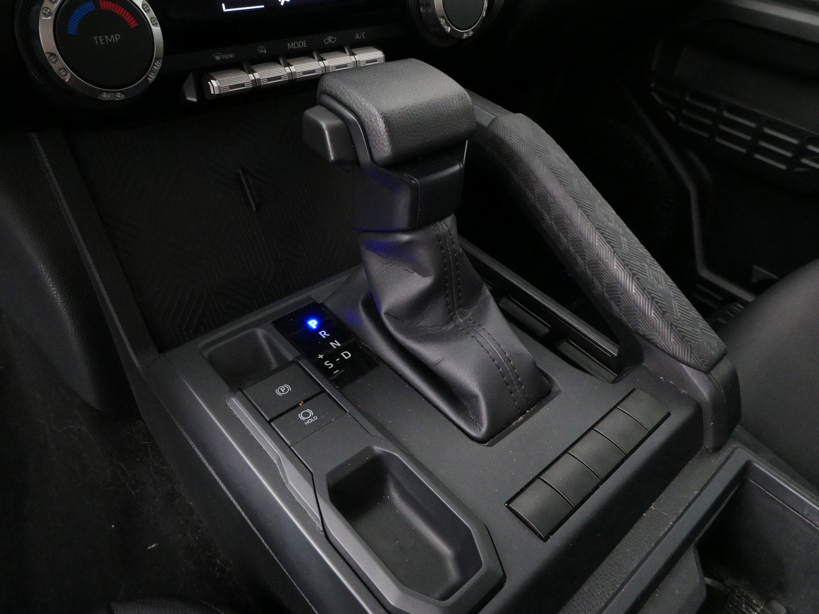 2024 Toyota Tacoma SR *1-OWNER! UNDER 30K MILES!*