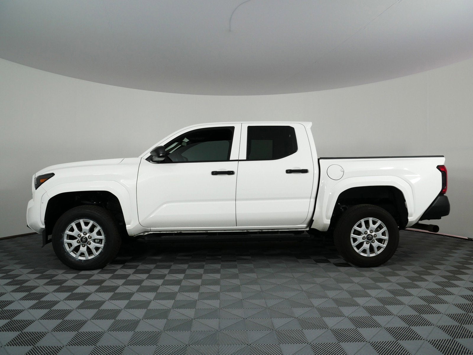 2024 Toyota Tacoma SR *1-OWNER! UNDER 30K MILES!*