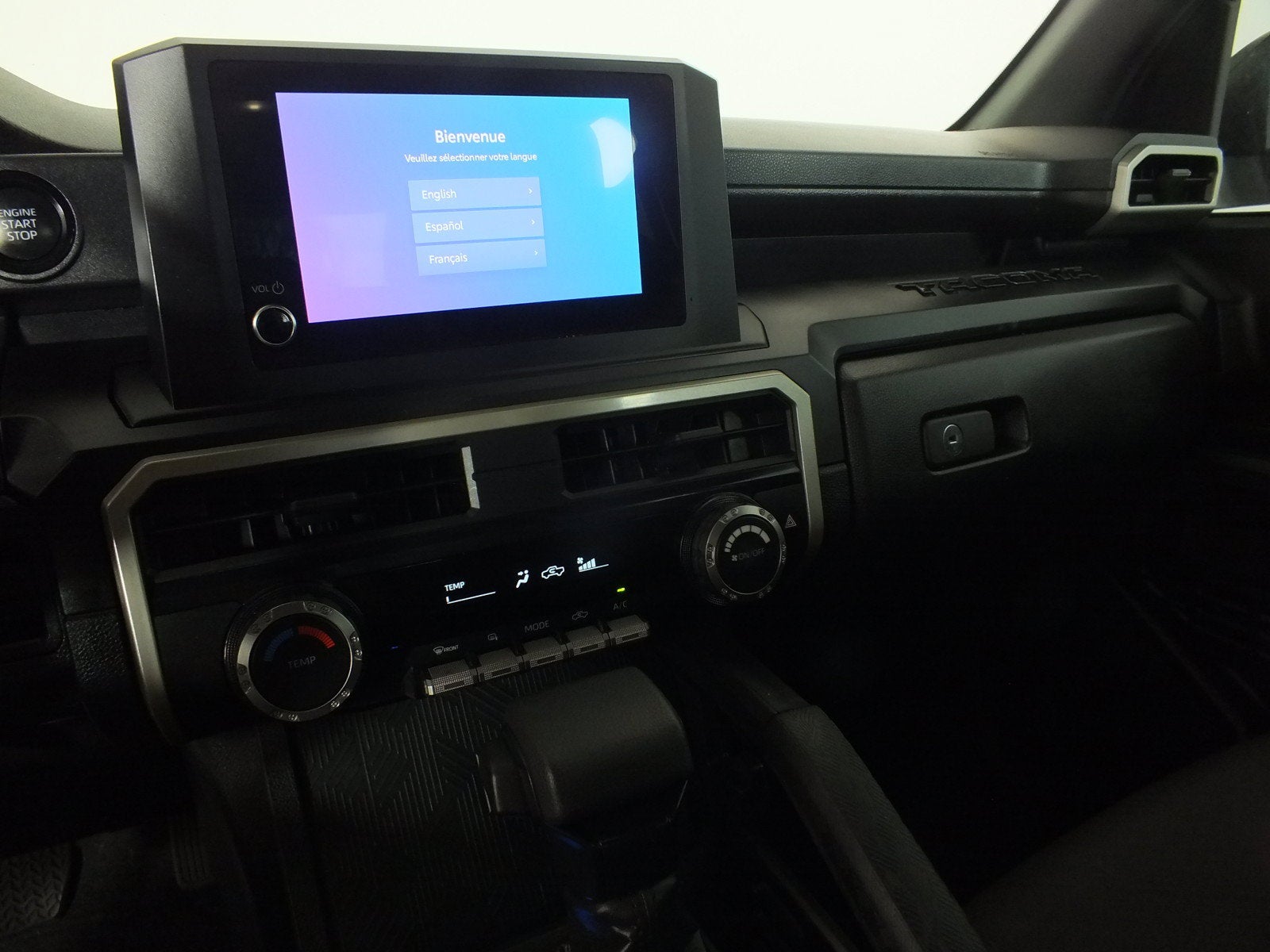 2025 Toyota Tacoma SR *1-OWNER*