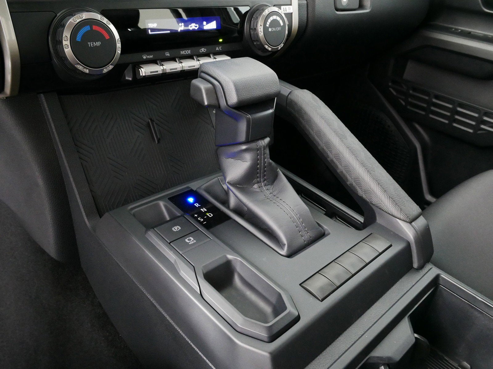 2025 Toyota Tacoma SR 2WD *1-OWNER! ONLY 5K MILES!*