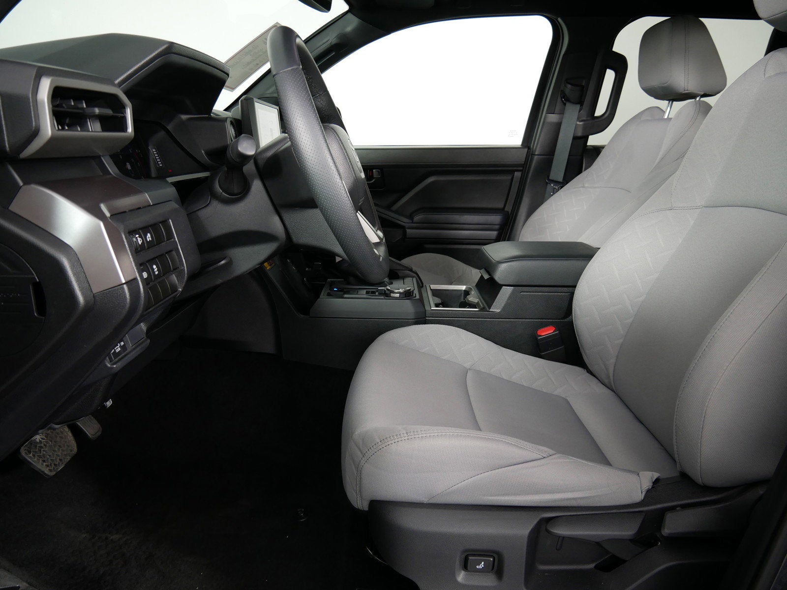 2025 Toyota Tacoma SR5 4WD *1-OWNER*