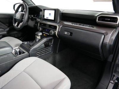 2025 Toyota Tacoma SR5 4WD *1-OWNER*