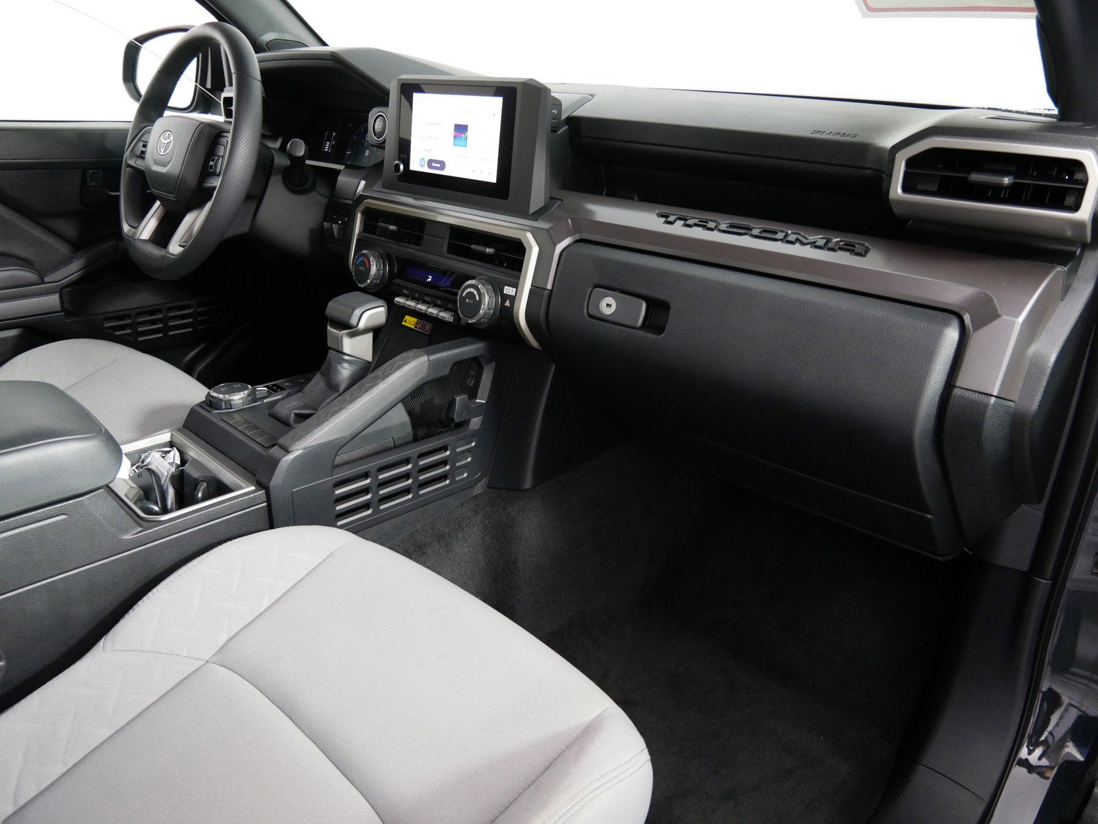 2025 Toyota Tacoma SR5 4WD *1-OWNER*