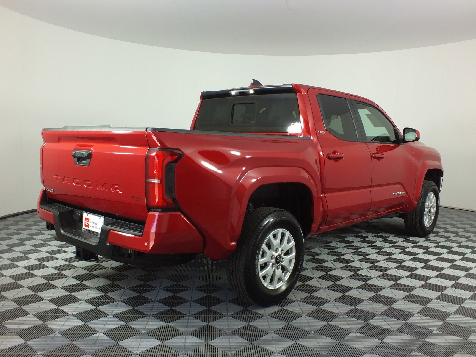 2025 Toyota Tacoma SR5 4WD *1-OWNER*