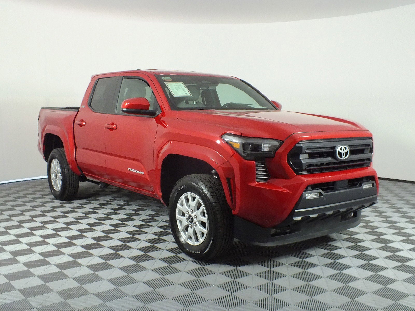 2025 Toyota Tacoma SR5 4WD *1-OWNER*