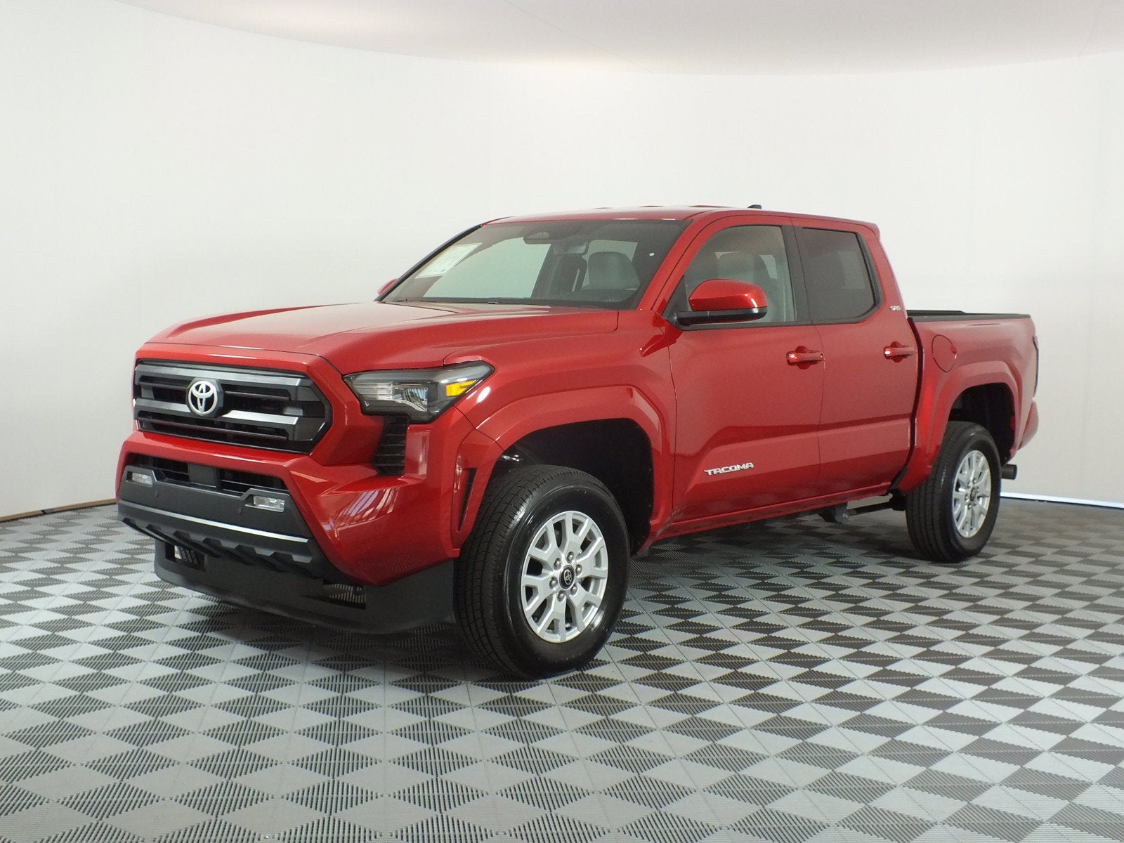 2025 Toyota Tacoma SR5 4WD *1-OWNER*