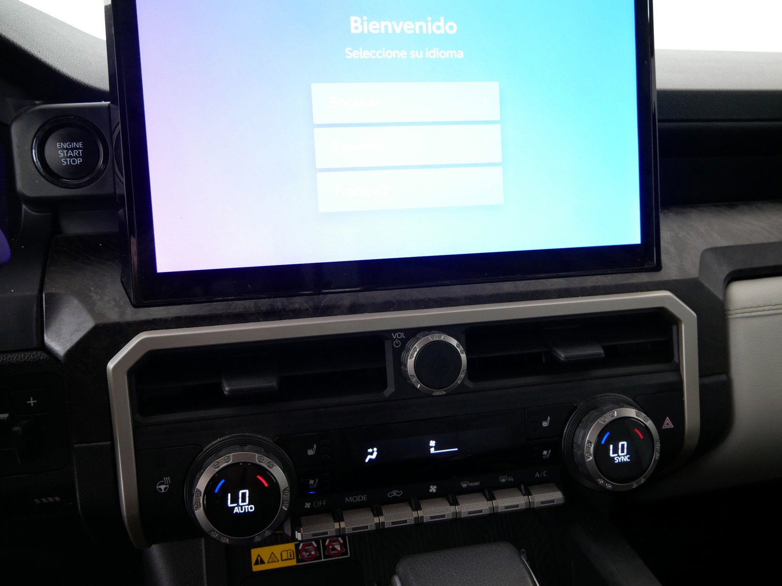 2025 Toyota Tacoma Limited 4WD *1-OWNER*