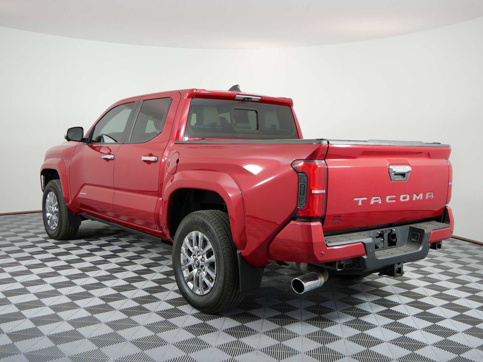 2025 Toyota Tacoma Limited 4WD *1-OWNER*