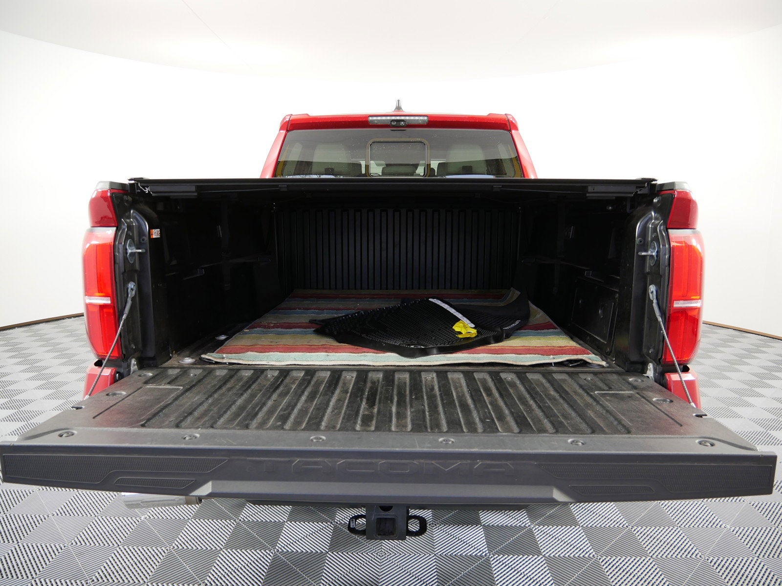 2025 Toyota Tacoma Limited 4WD *1-OWNER*