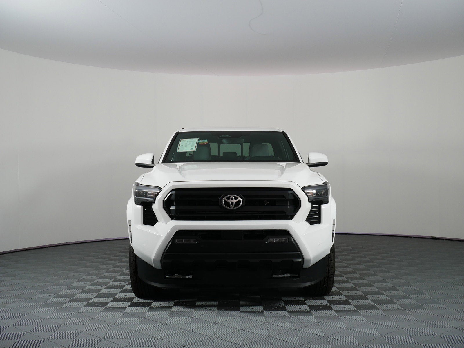 2025 Toyota Tacoma SR5 4WD *1-OWNER! UNDER 10K MILES*