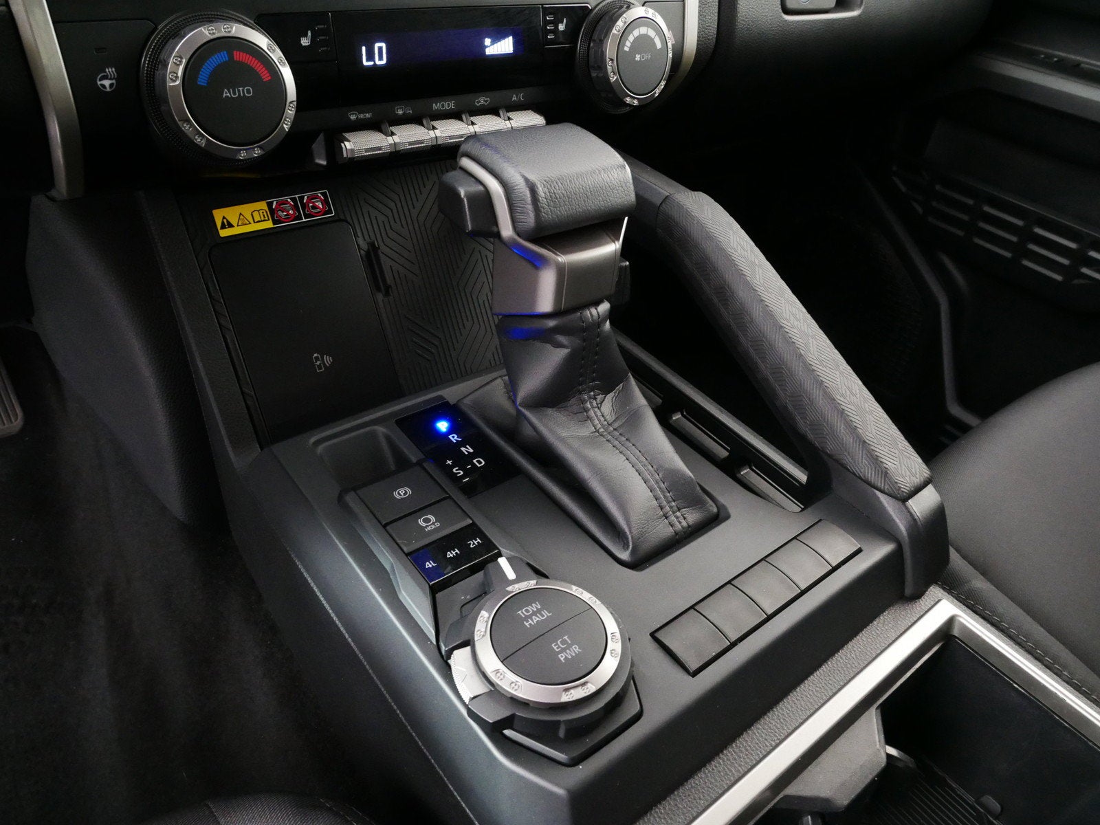 2025 Toyota Tacoma SR5 4WD *1-OWNER*