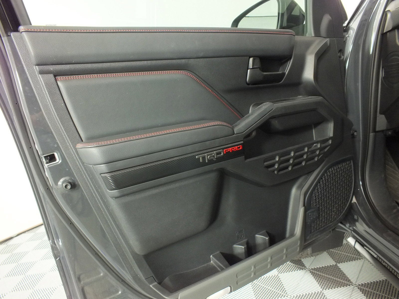 2024 Toyota Tacoma TRD Pro Hybrid 4WD *1-OWNER*