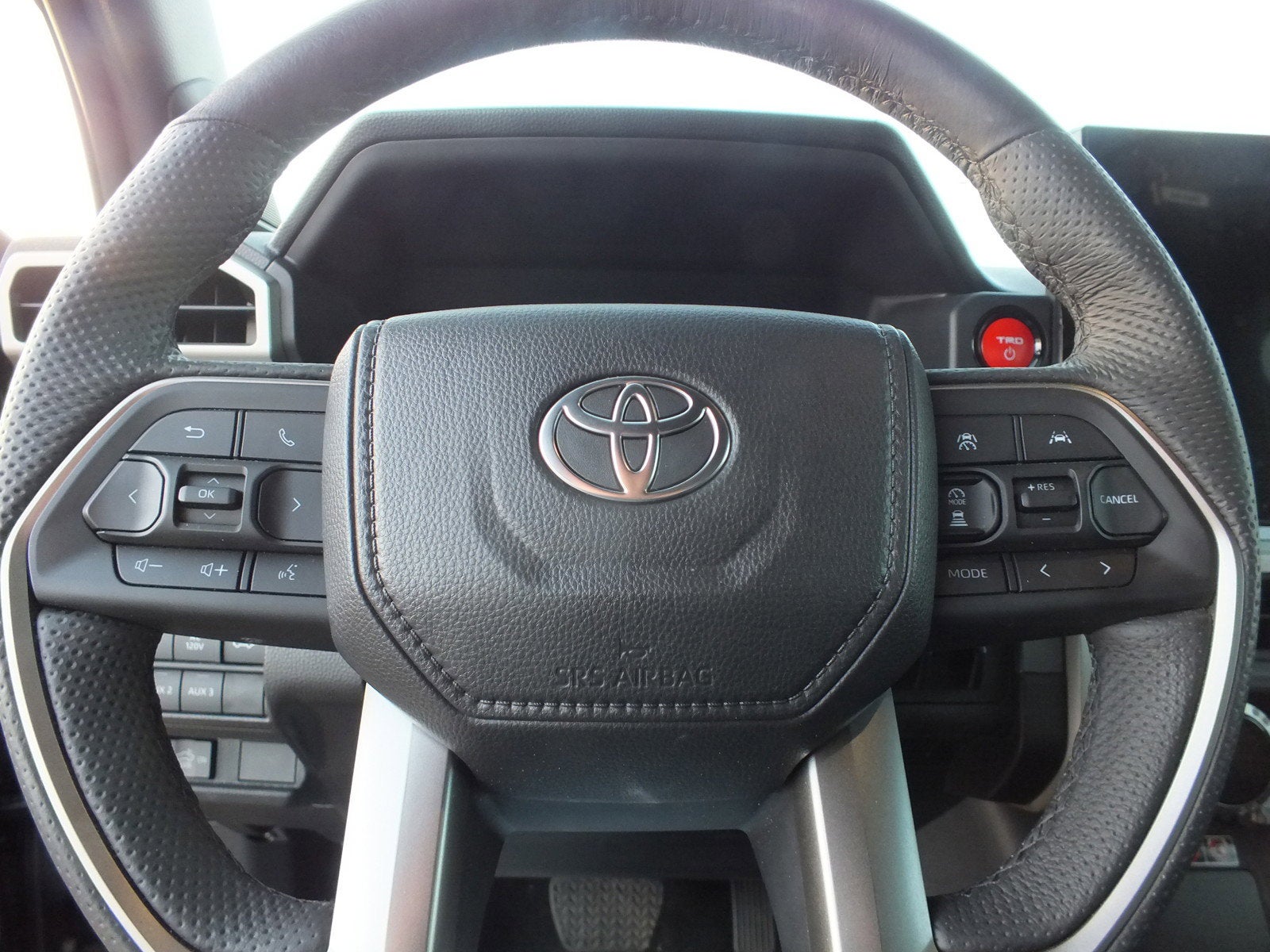 2025 Toyota Tacoma TRD Off Road Hybrid AWD *1-OWNER! UNDER 10K MILES!*