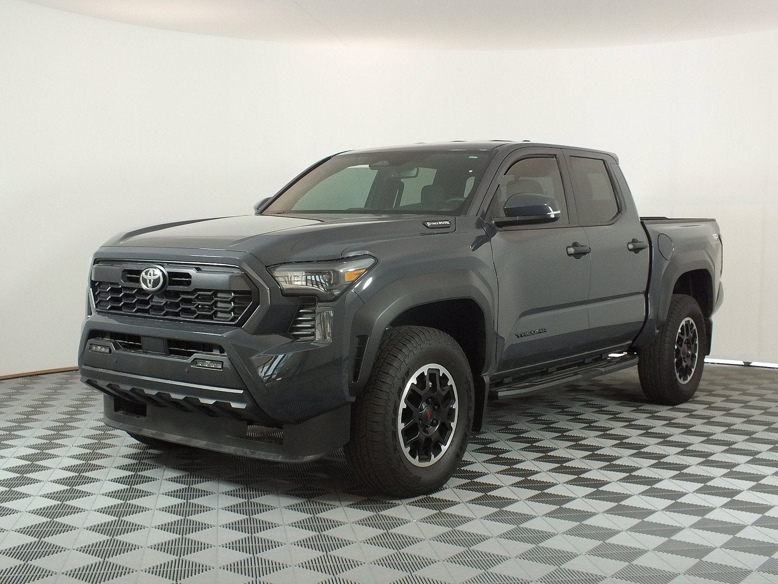 2026 Toyota Tacoma TRD Off Road Hybrid 4WD *1-OWNER*