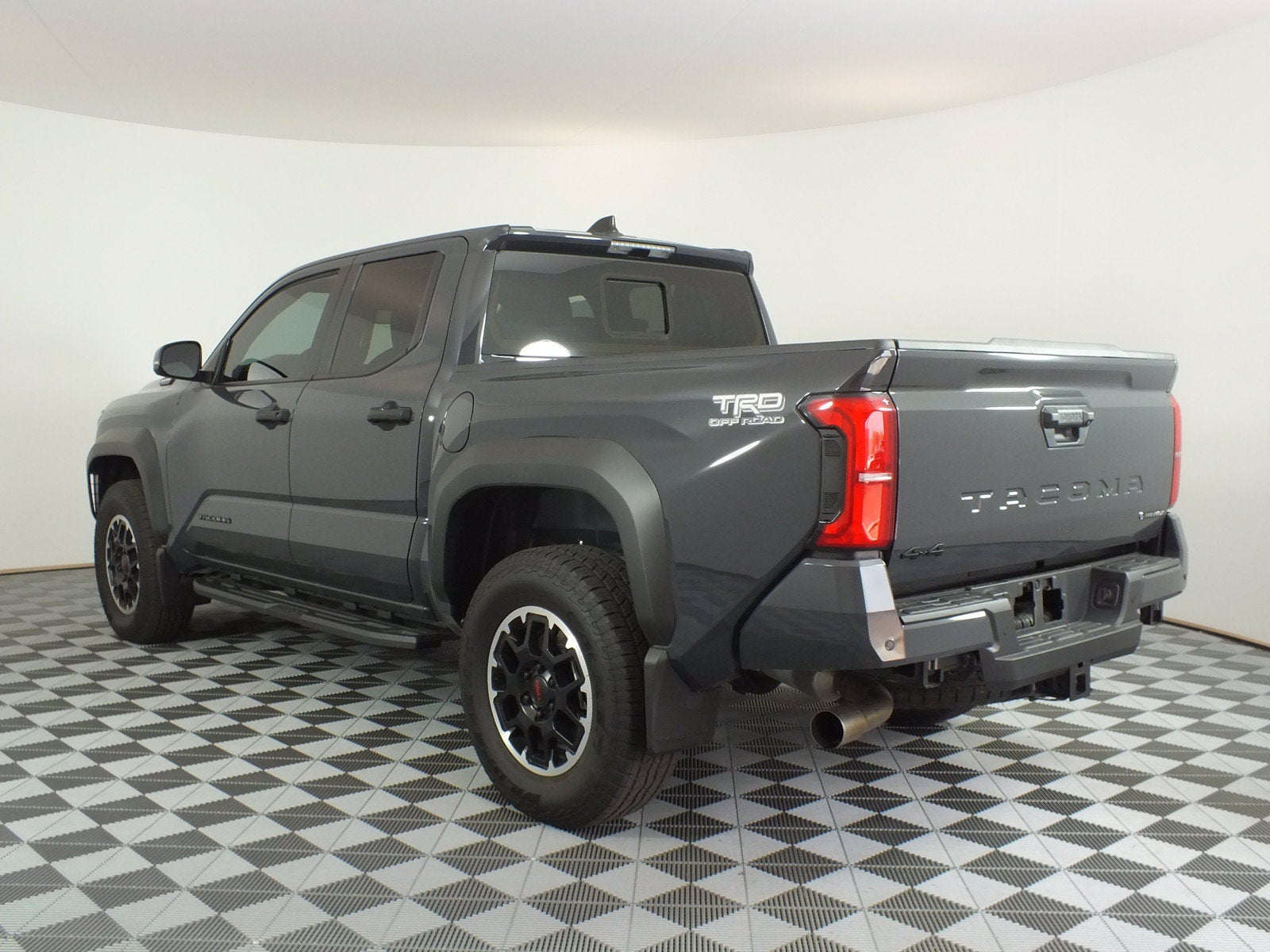 2026 Toyota Tacoma TRD Off Road Hybrid 4WD *1-OWNER*