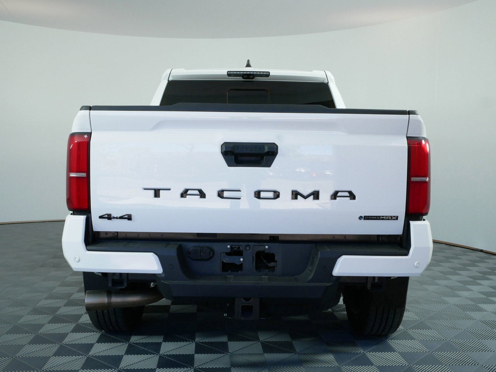 2024 Toyota Tacoma TRD Off Road Hybrid 4WD *1-OWNER*