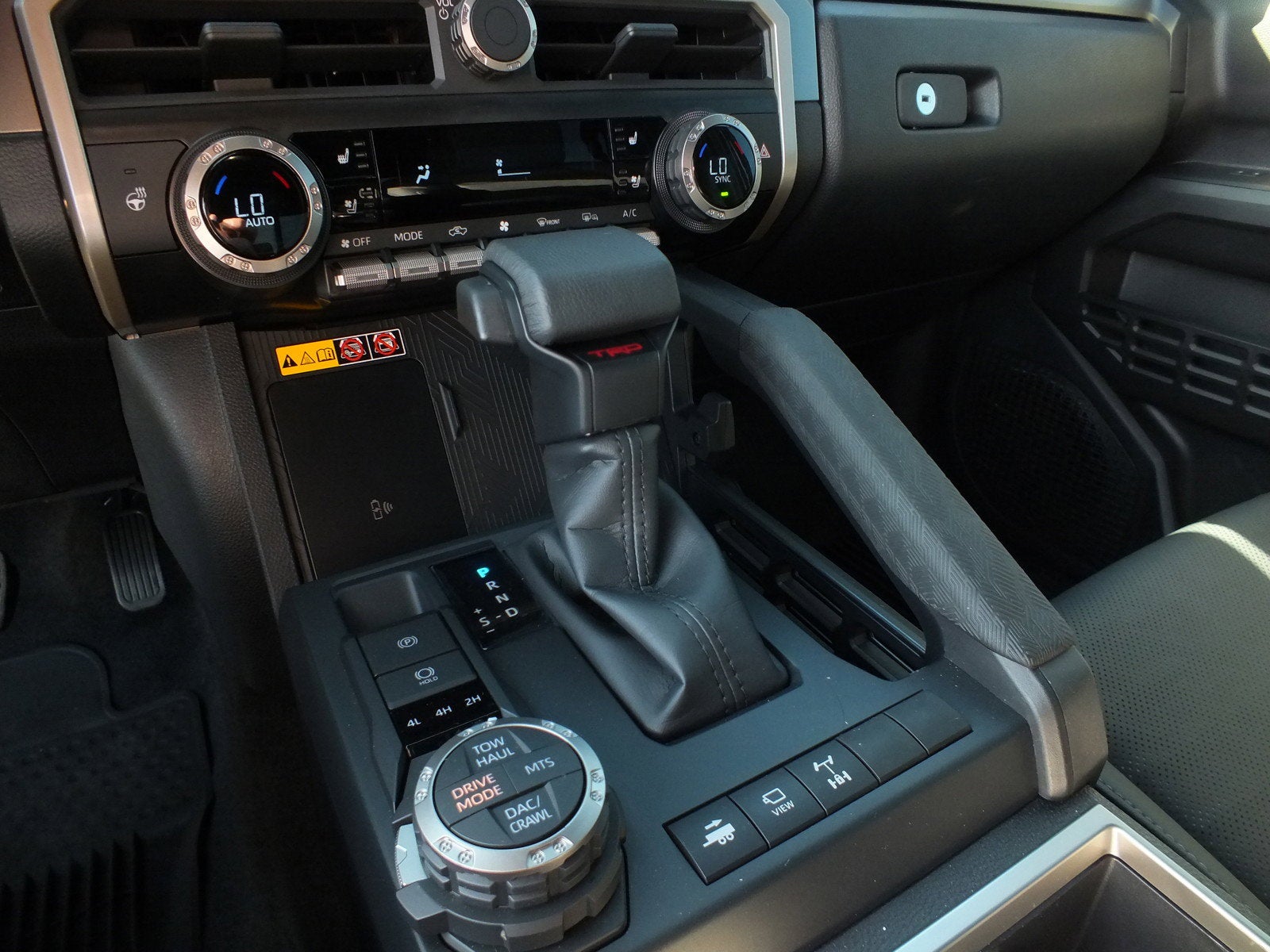 2025 Toyota Tacoma TRD Off Road Hybrid 4WD *1-OWNER*