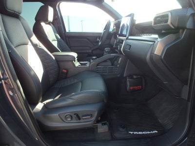 2025 Toyota Tacoma TRD Off Road Hybrid 4WD *1-OWNER*