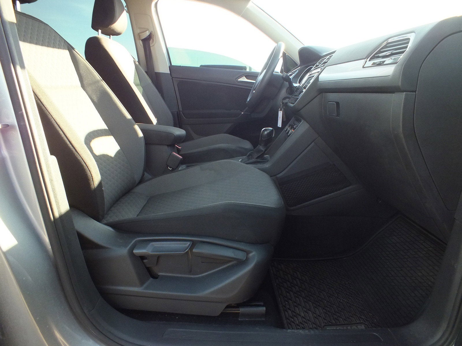 2020 Volkswagen Tiguan S *CLEAN CARFAX!*