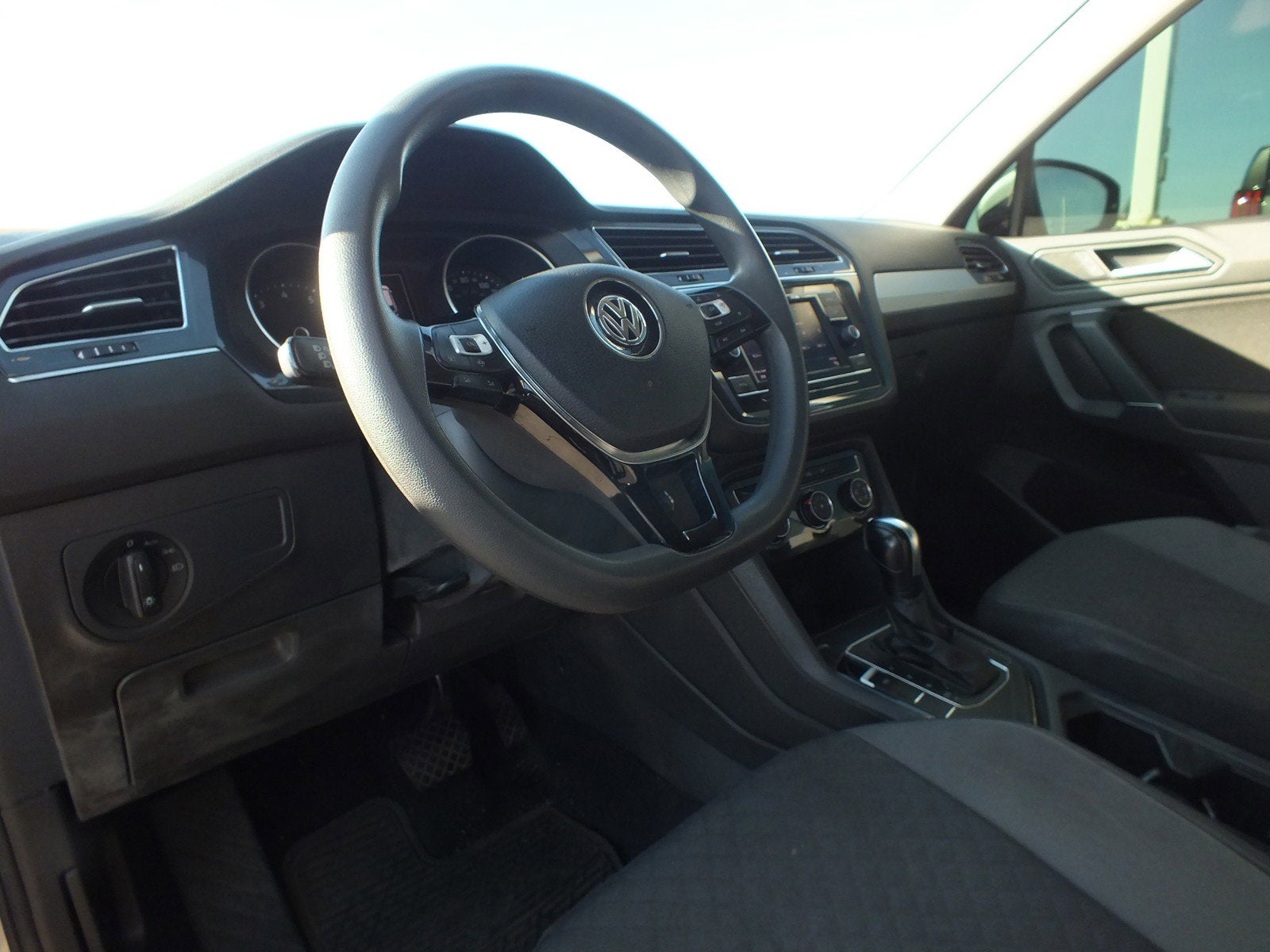 2020 Volkswagen Tiguan S *CLEAN CARFAX!*