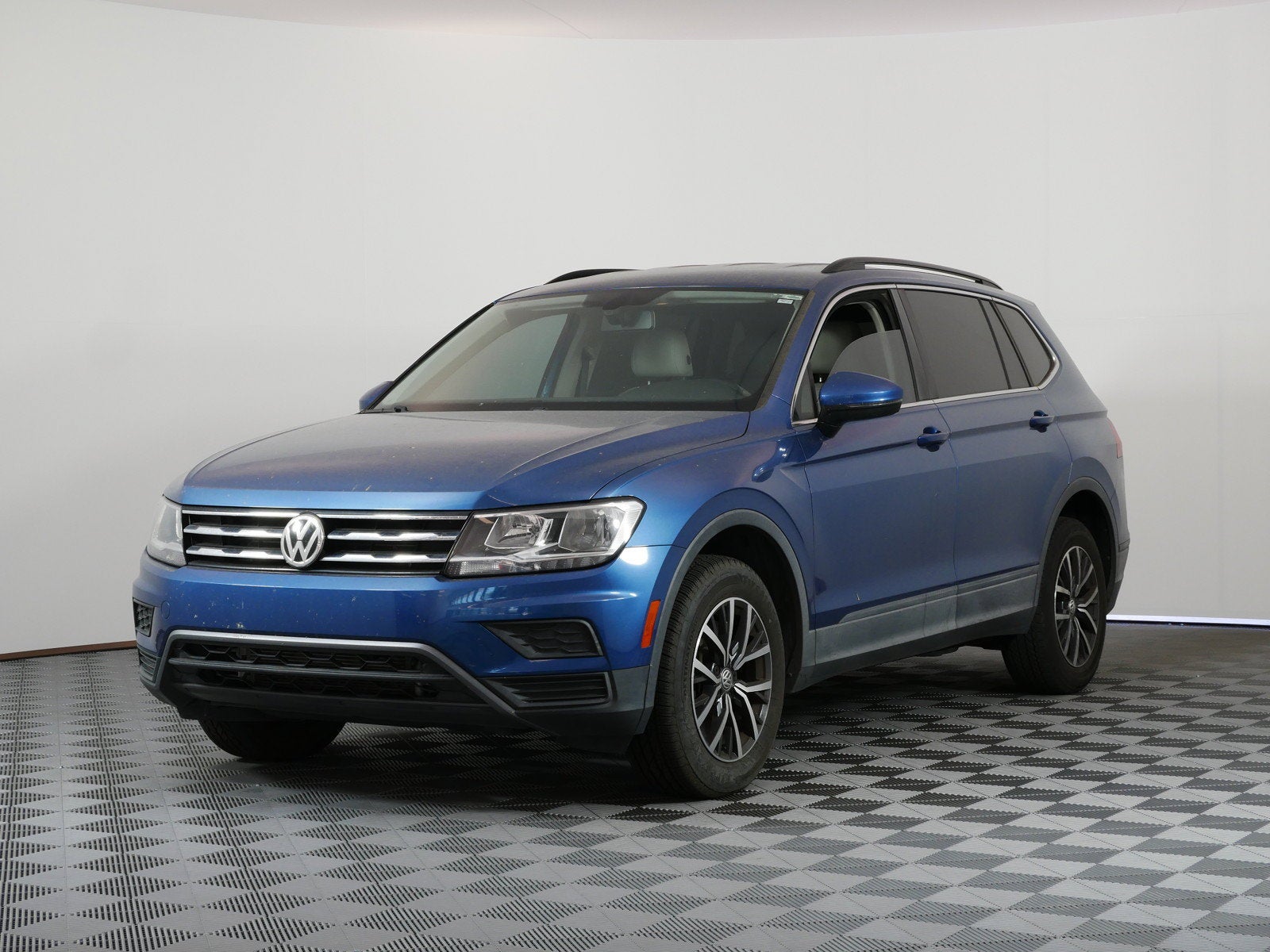 2019 Volkswagen Tiguan SEL *1-OWNER! CLEAN CARFAX!*