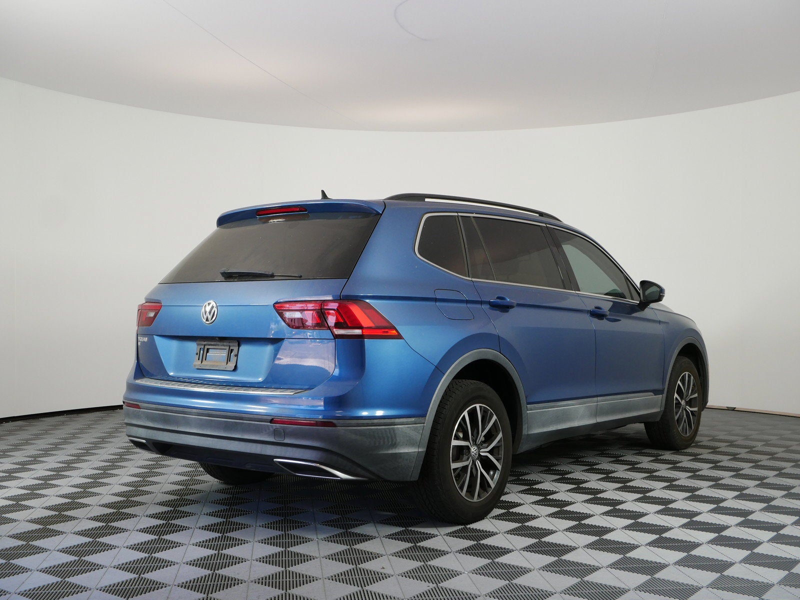 2019 Volkswagen Tiguan SEL *1-OWNER! CLEAN CARFAX!*