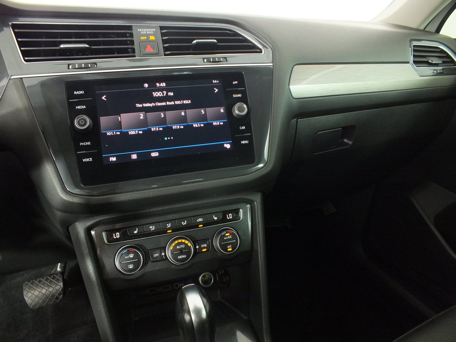 2020 Volkswagen Tiguan SE *CLEAN CARFAX!*