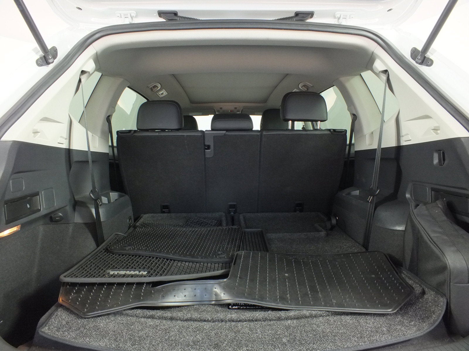 2020 Volkswagen Tiguan SE *CLEAN CARFAX!*