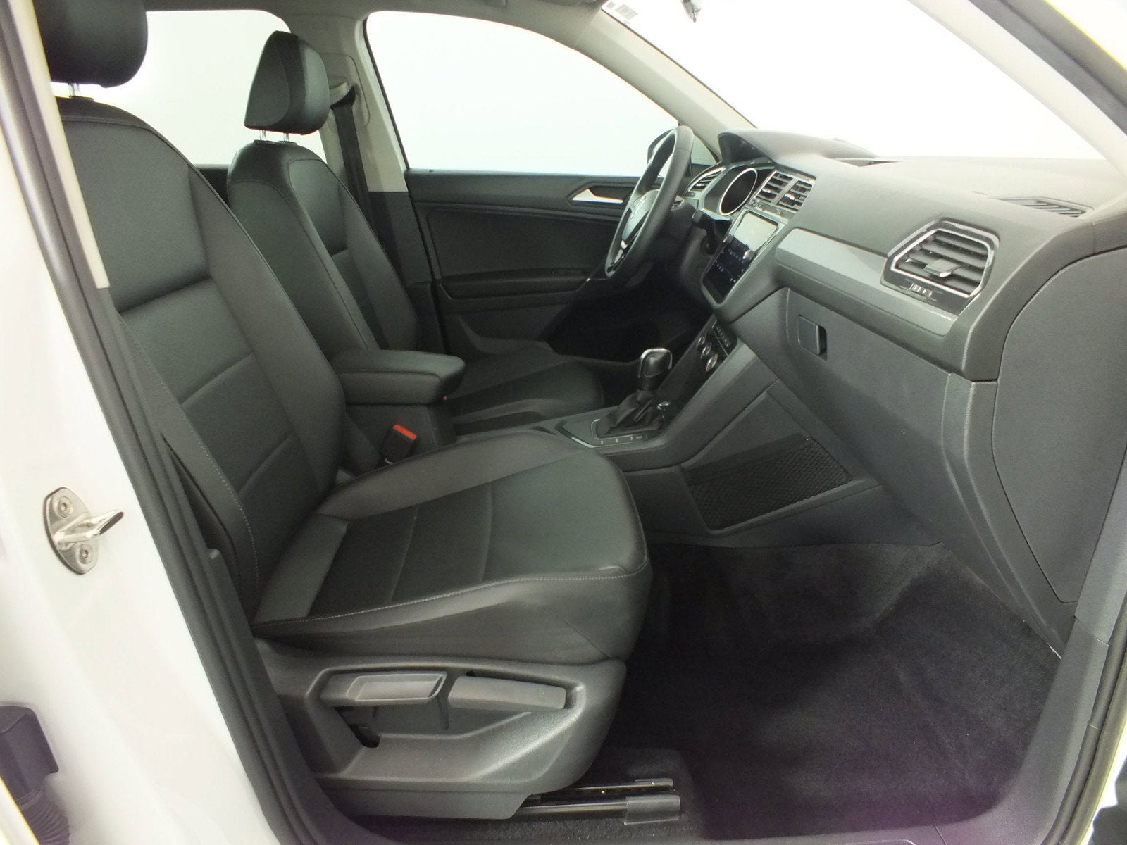 2020 Volkswagen Tiguan SE *CLEAN CARFAX!*